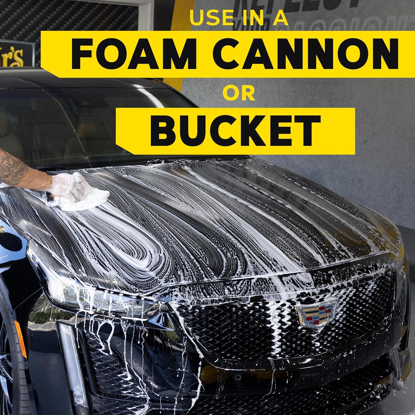 Meguiar's Gold Class Car Wash - Get Professional Results in a Foam Cannon or as a Bucket Wash - Get a Clean and Glossy Finish That's Safe for All Paint Types - 64 Oz